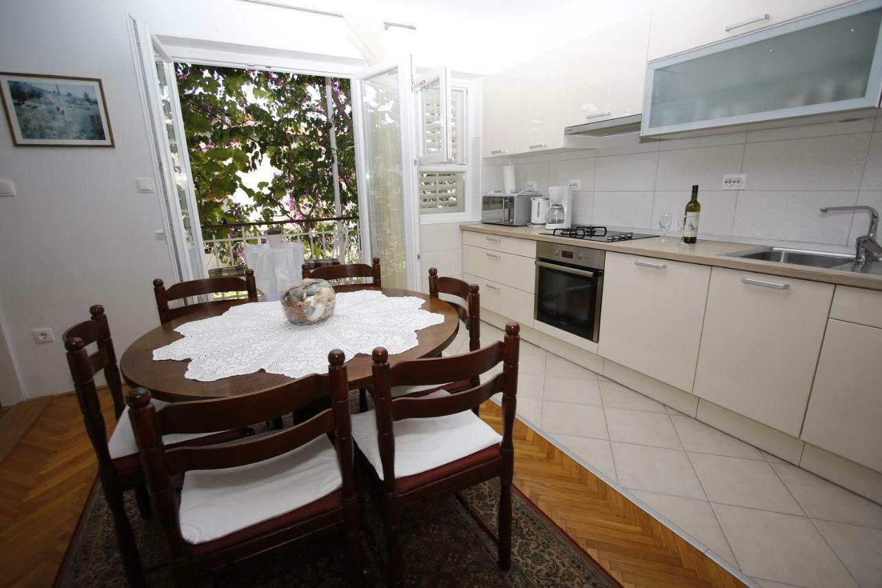 Villa Grozdic Makarska Eksteriør billede